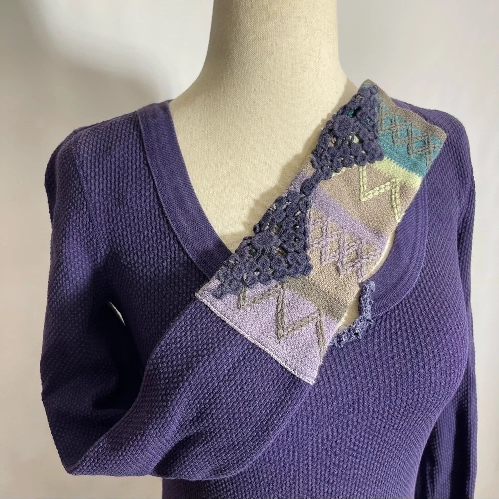 Free People • Kombucha Crochet Cuff Thermal Aubergine Purple S ASO Elena Gilbert